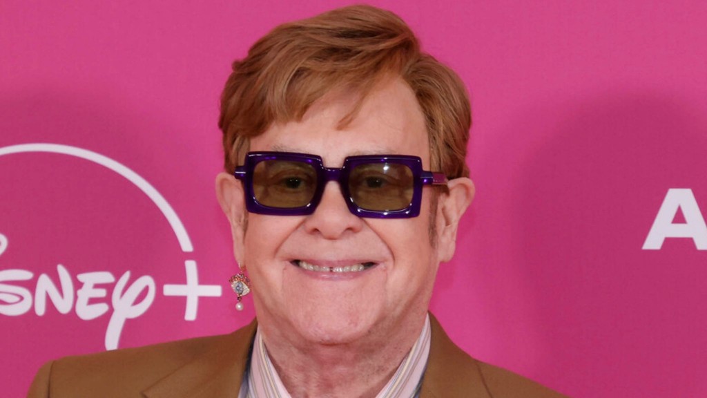 Elton John ge kanaathu loluge fenun gellijje