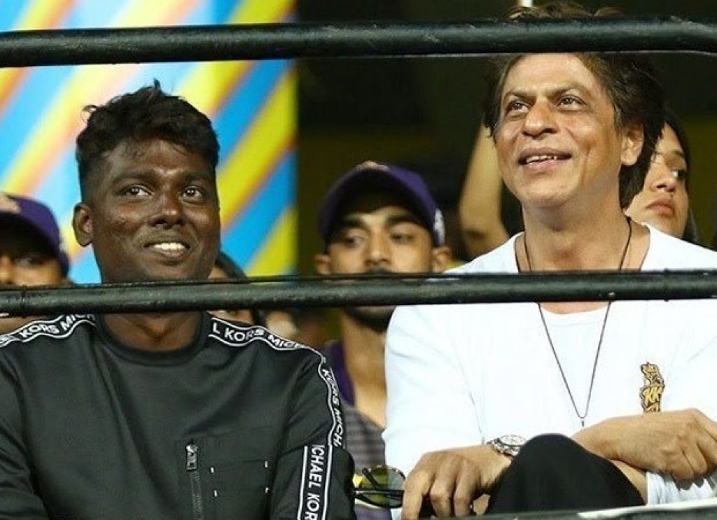 Atlee ge kuriah oiy film gai Shah kulheynee double role?