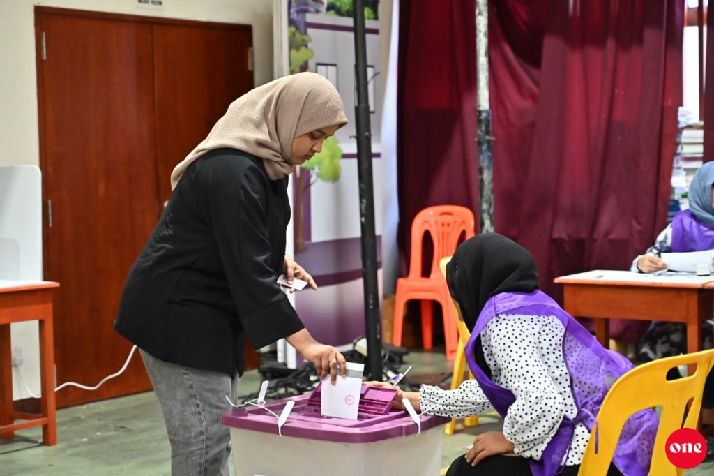 2 Inthihaabugai vote laan 621 vote foshi bahattaane, Raajjein beyrugai 2 vote foshi