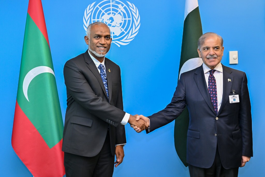Photo: Raees, Pakistan ge boduvazeeraa bahdhalukurehvun
