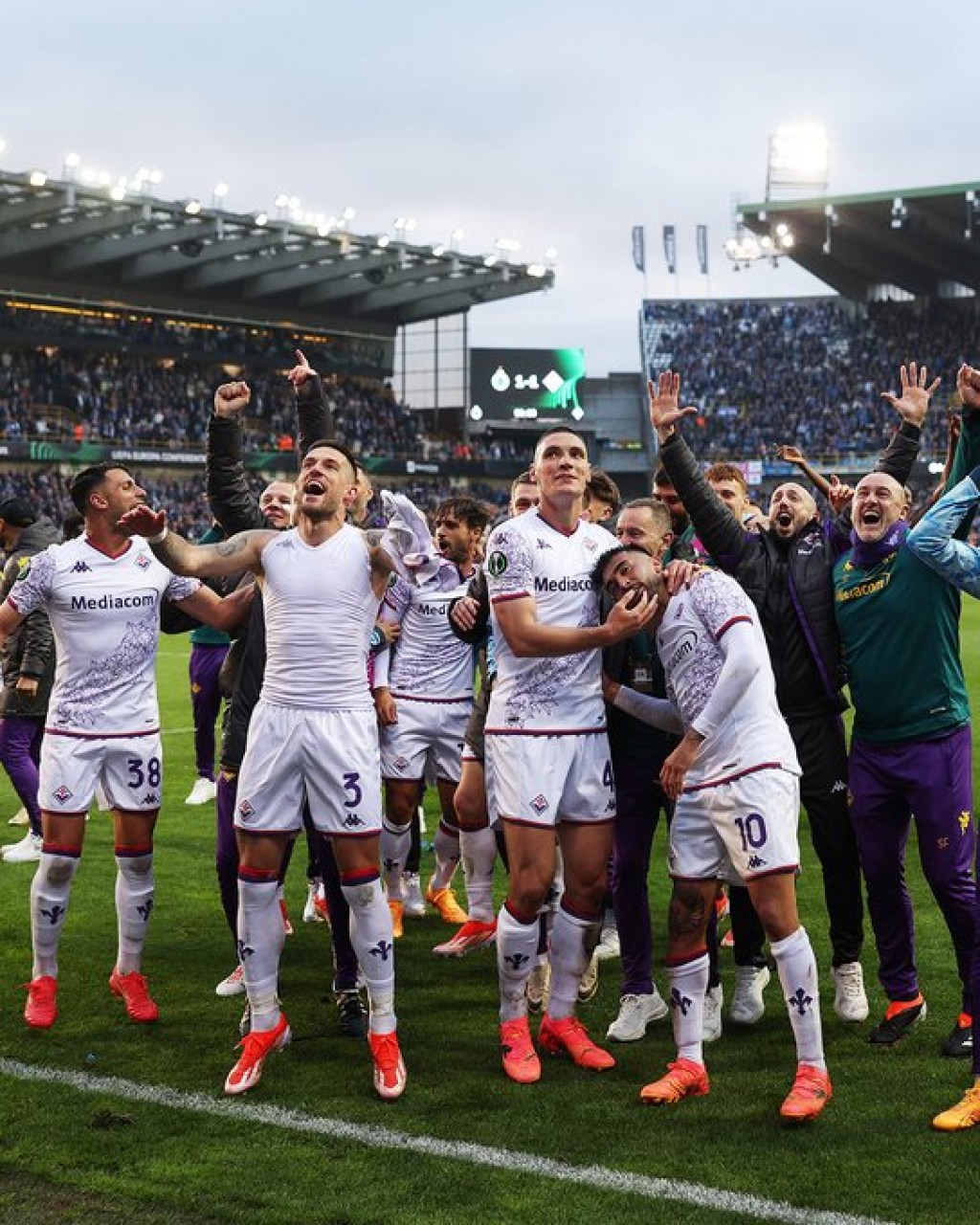 Fiorentina in jehijehigen 2 vana faharah Conference league final ah