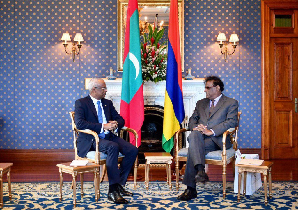 President Solih meets with the Acting President of Mauritius