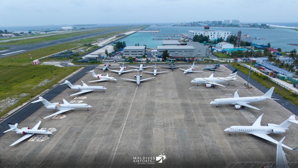 Fini moosumuge chutty ah Velana airport gai jet thah park kuraane jaaga record adhadhakah ithurukoffi