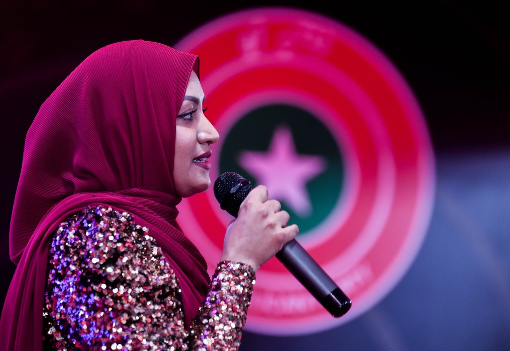 Baeh firihenunge visnun hunna gothun anhenun iss magaamuthakugai thibeemaa undhagoovey: Nahula