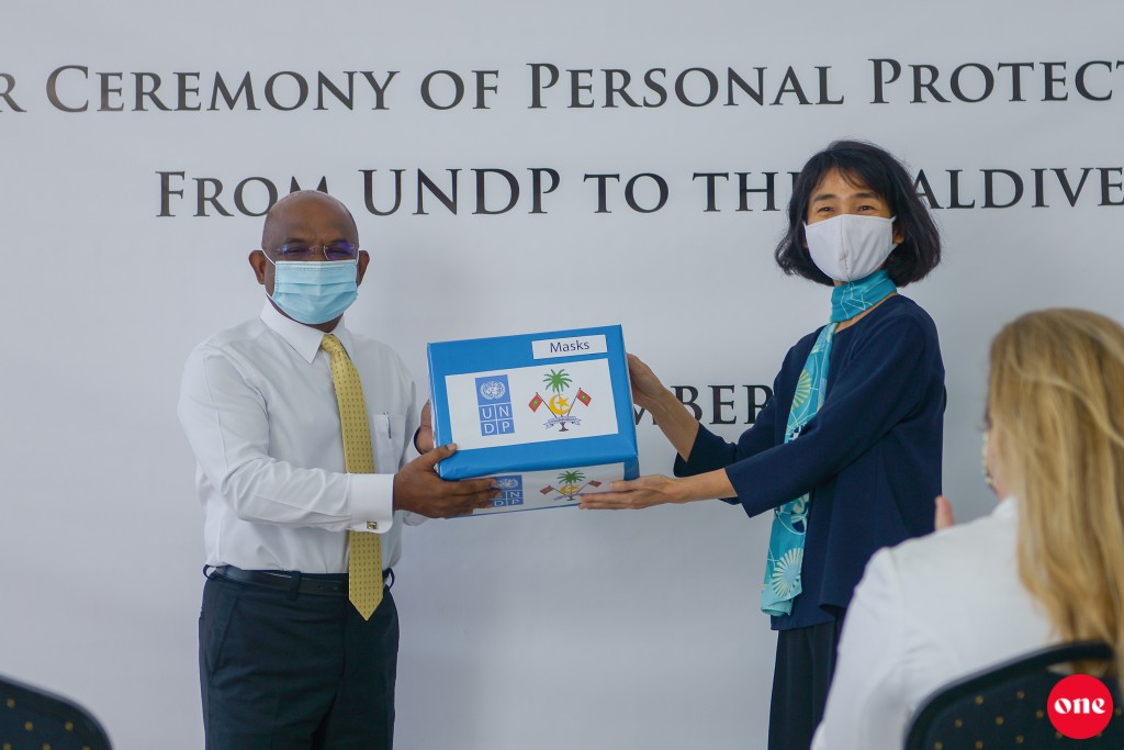 UN inn hadhiyaa kuri gina adhadhehgge PPE Dhivehi sarukaaraa havaalu koffi