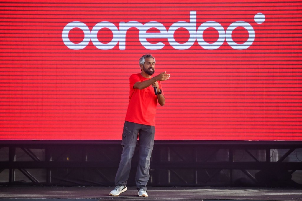 Ooredoo rebrand koh, aa logo aai tagline Raajje ah tha'aaraf kohfi
