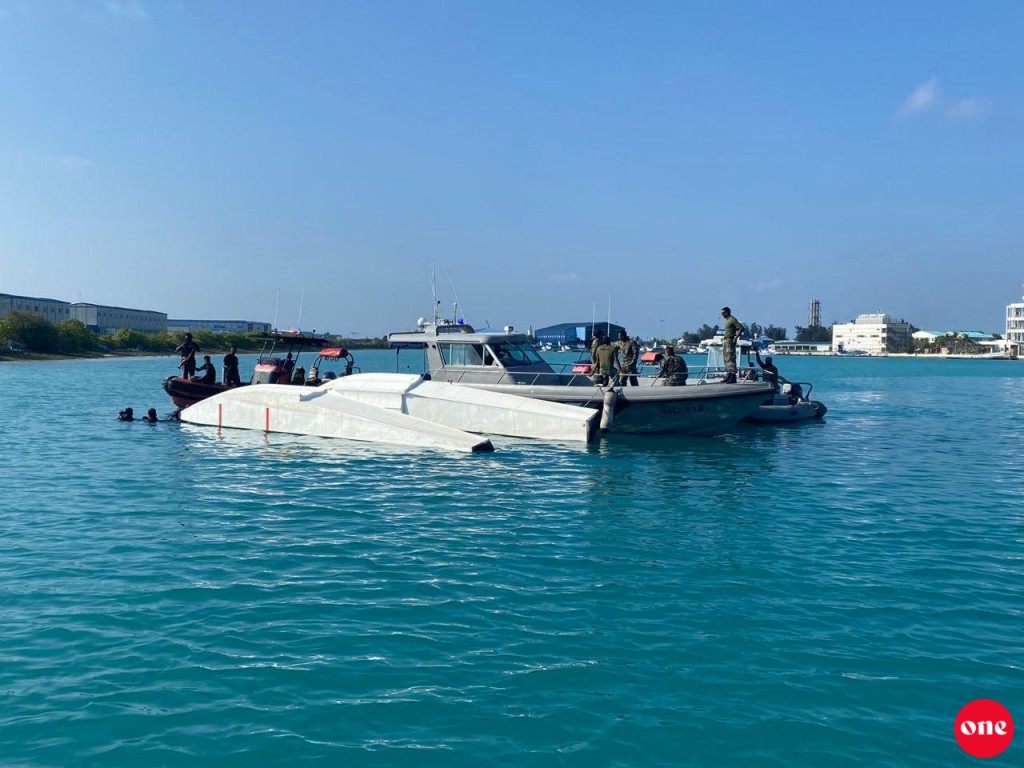 9 Meehunnaa eku dhathuru kuri Manta Air ge Seaplane eh Hulhumale falhuthereyah vehttihjje