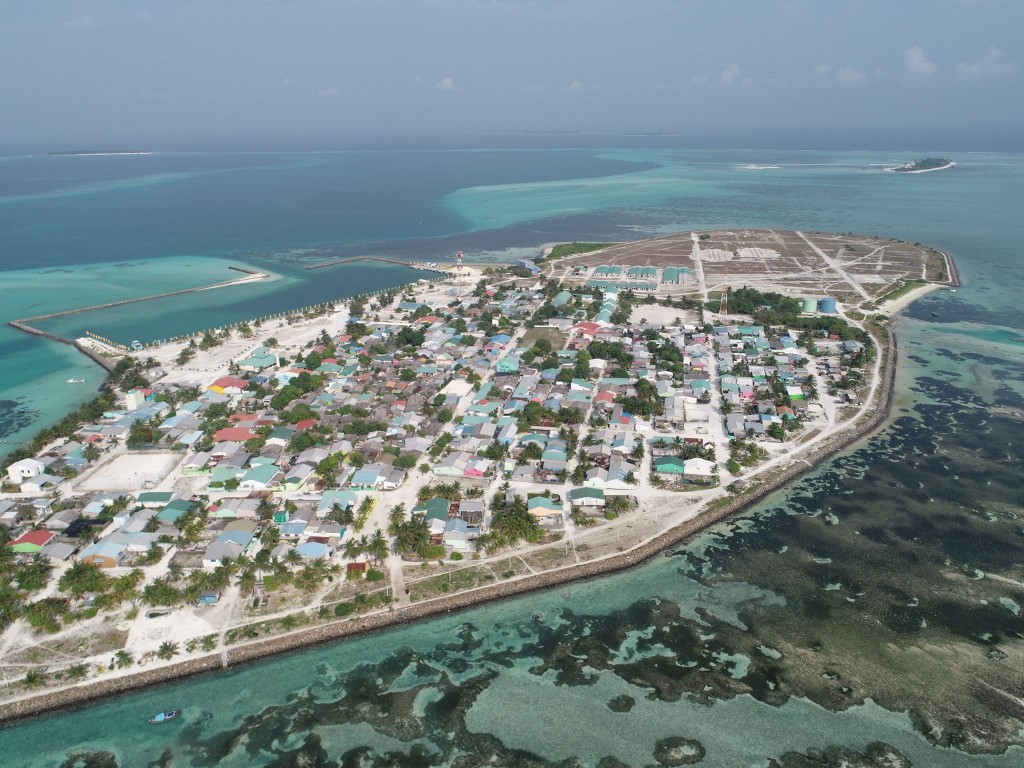 Makunudhoo, Bilehfahi, Thulhaadhoo adhi Vilufushi airport ge bin hikkan 3 bid eh
