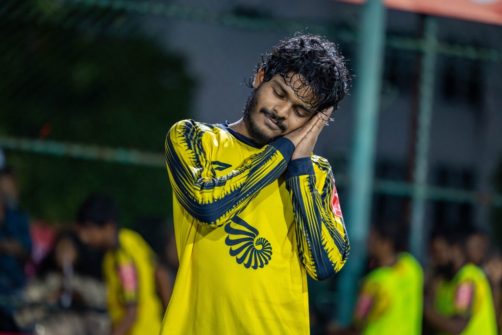 Naifaraai Kurendhoo ummeedhu bodukoffi, Felidhoo ah group ge 1 vana