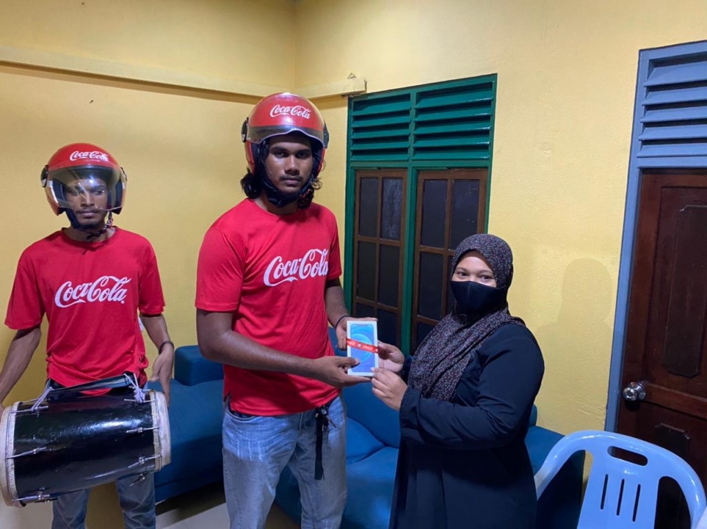 ''Coke, Food and Football'' promotion ge furathama buruge naseebuverin hovaifi