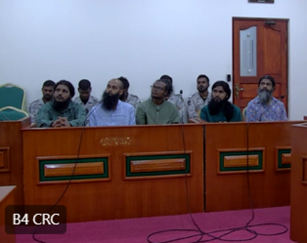 Nasheed ah dhin bomuge hamalaa: Thahumeen akee amillayah liyegen ulhey khuthubaa akun kaiveni kohdhey meeheh!