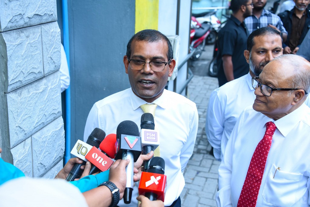 Huhjatheh dhekkumah verin abadhuves gaanoonu asaasee ge vaahaka dhakkaa, Maumoon ves e huhjathu dhekkevi: Nasheed