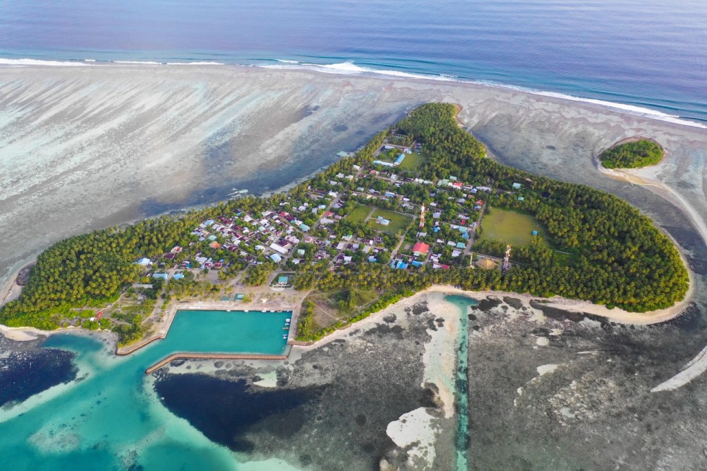 Kinbidhoo gai meehakah hamalaadhee zaham kollaifi 