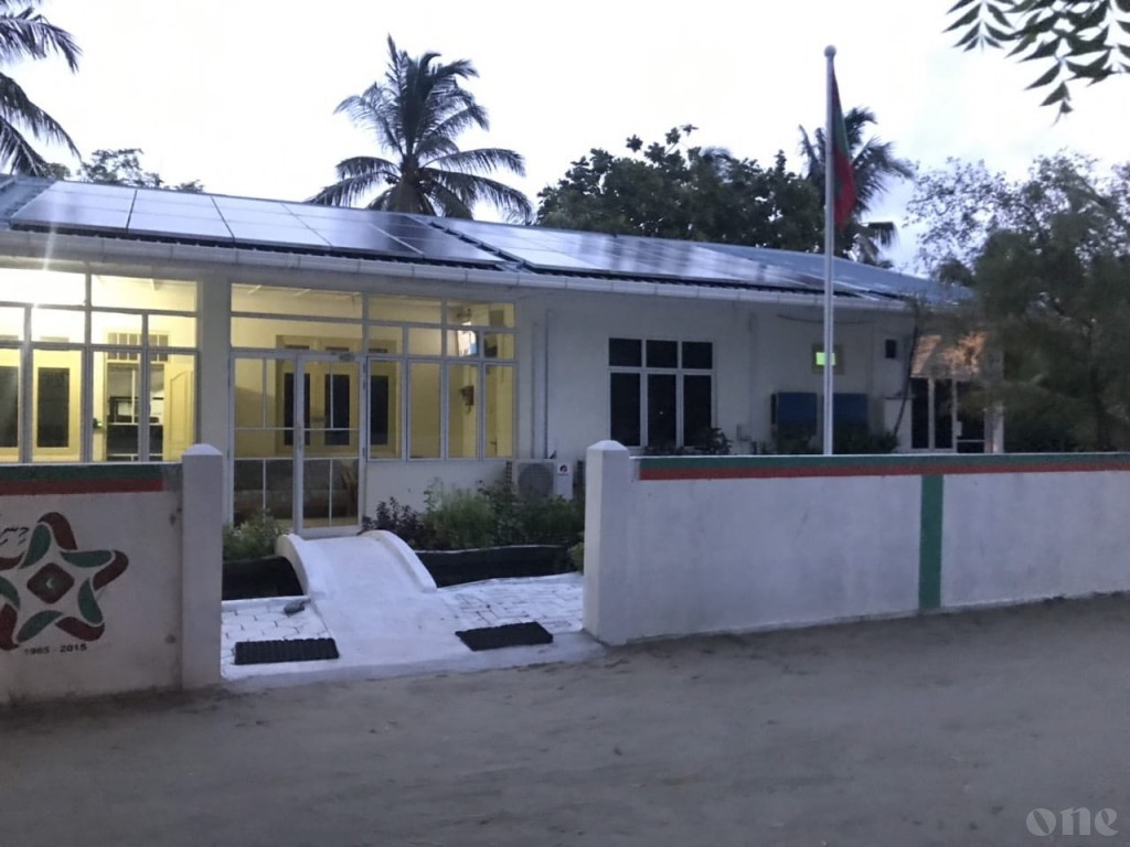 Nine arrested at sea in connection with Magoodhoo Council robbery