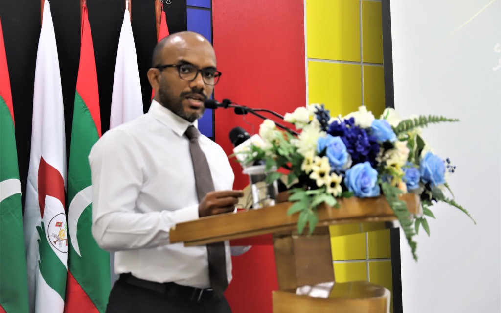 2009 in 2020 ah corruption ge kuththakun ekanives 1.9 billion rufiyaa dhaulathah gellunu: Ameer