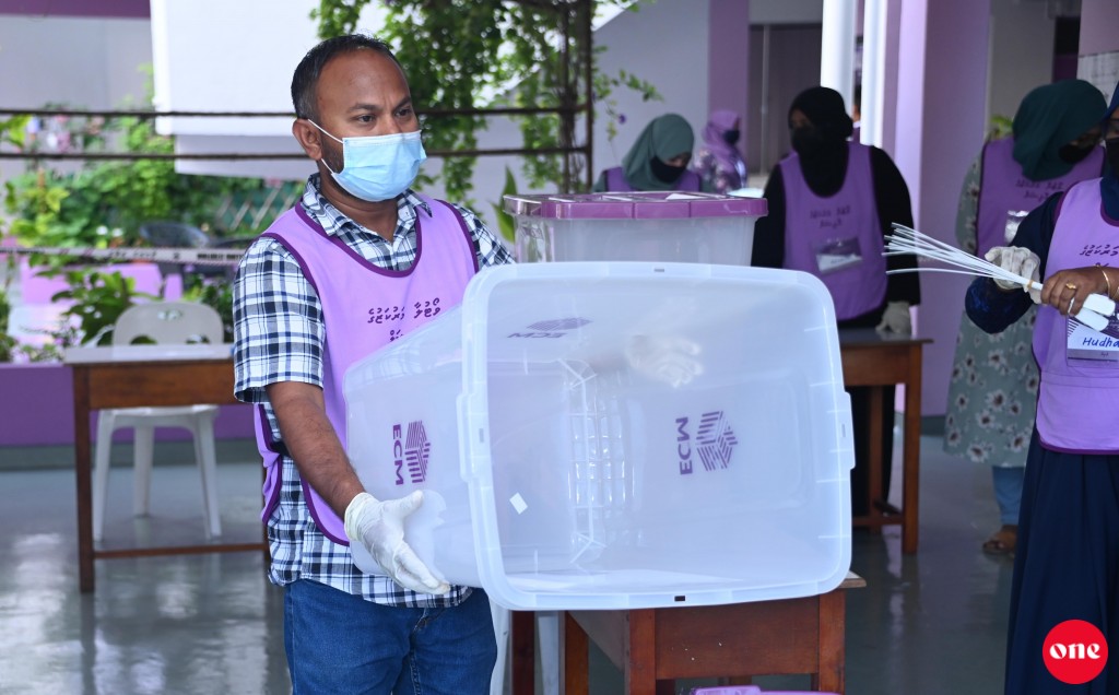 #OnePhoto : Local council inthihaabu 2021