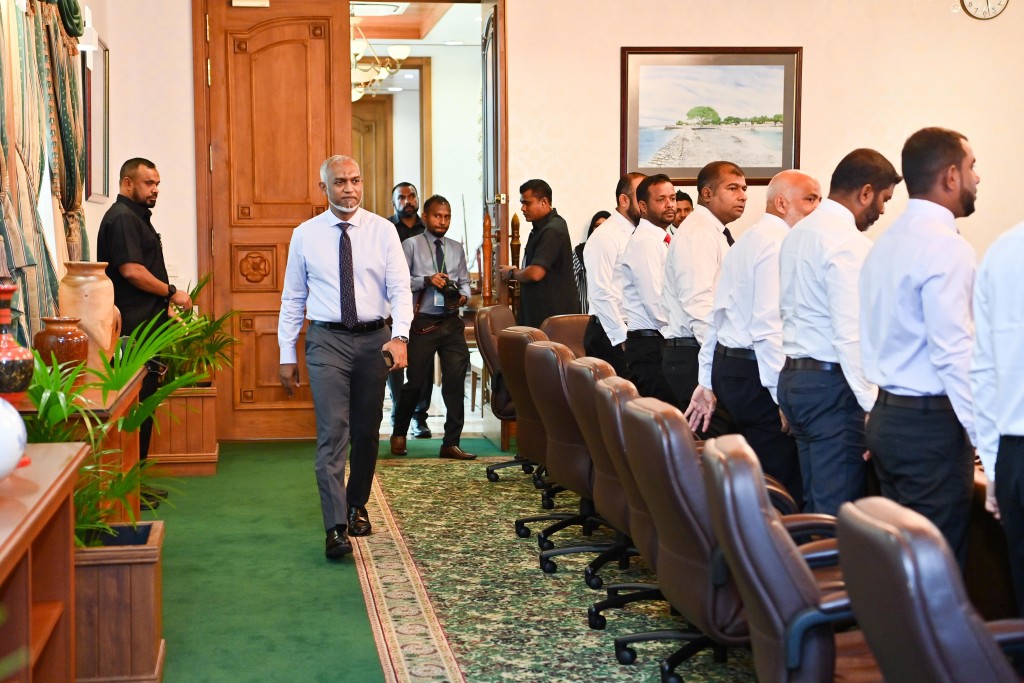Raajjein libey beyhakee fenvaru rangalhu beys kamugai hedhumah Raees ninmavaifi