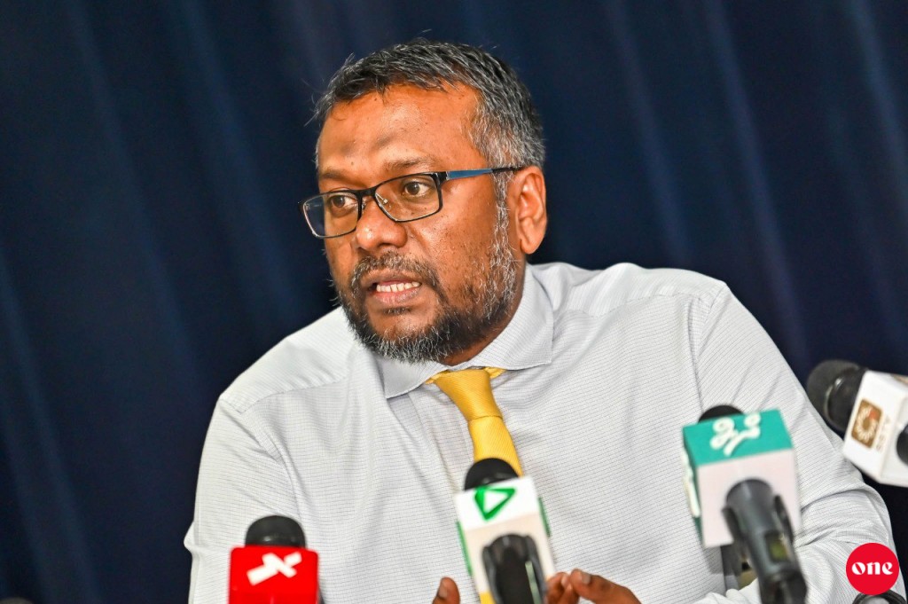 Mi gaumu midhanee virasee verikamakaa dhimaalah, Raees dhevvee nurakkaatheri signal eh: Fayyaz