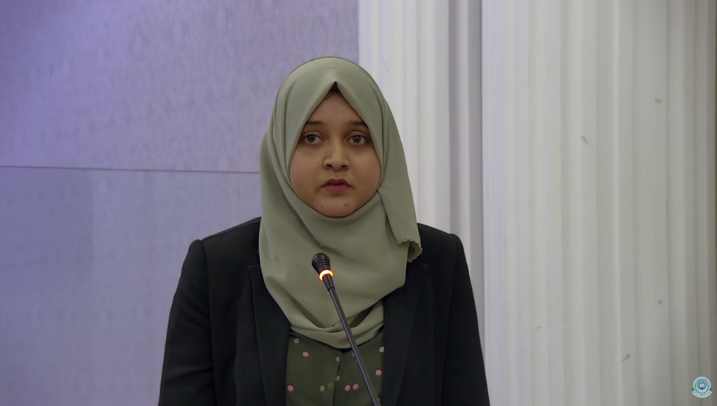 Aarashu hiyaanaath: Yaameen ge faraathu hushahelhi gaanoonee asaaseh nei nukuthaathakah riaayaiy nukuraan dhaulathun edhen: Dhaulaiy