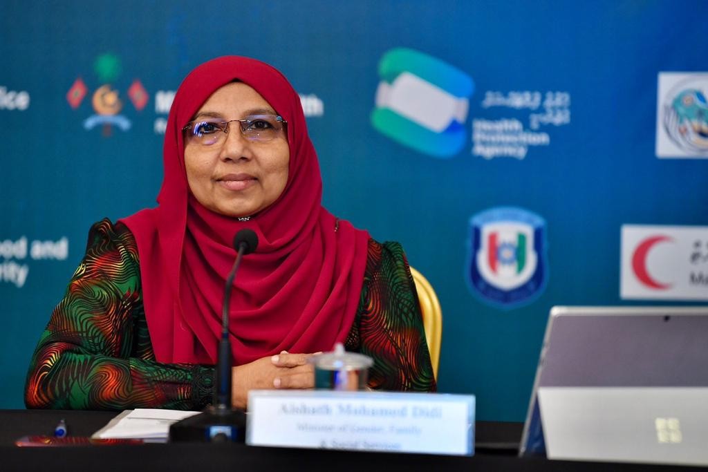 Mi Eid akee geveshi gulhun badhahi kurumah libey rangalhu furusathakah hahdhavaa!: Gender Minister
