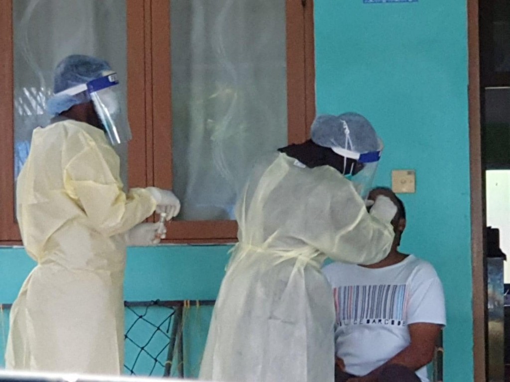 Flu Clinic ah dhakkaa meehun positive vaa rate mathive, Nolhivaranfaru monitoring ah