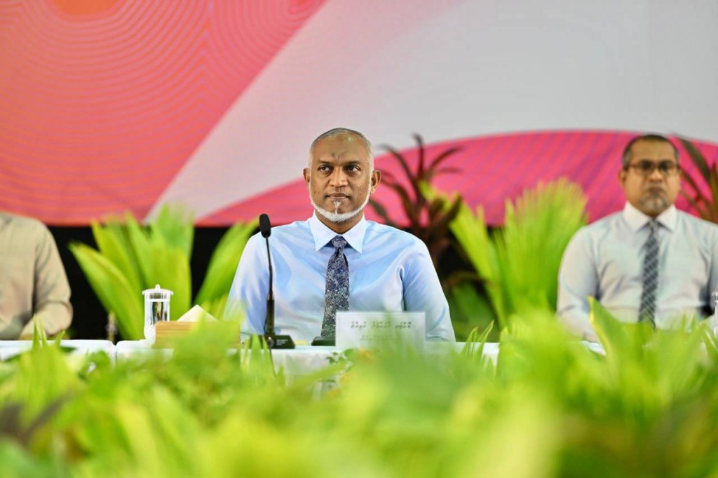 Sarukaarah nulibivaa jehey 3.7 billion rufiyaa hoadhaifin, SDF ah 78 million dollar jamaakoffin: Raees