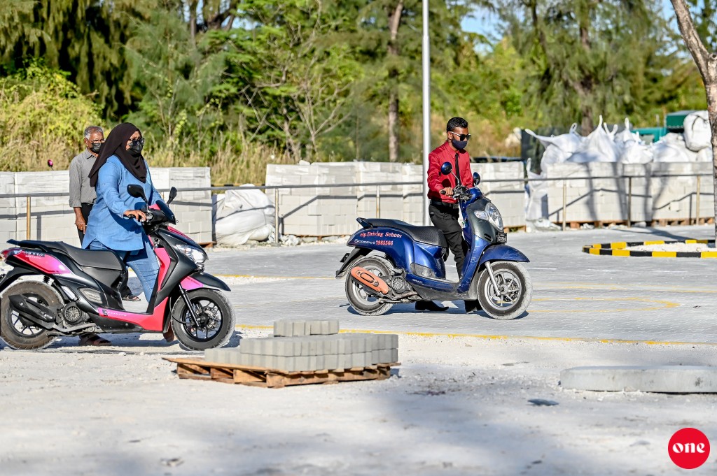 Driving schoolehgai baiverinuvaa nama license nulibey gothah oiy usoolu uvaalaifi