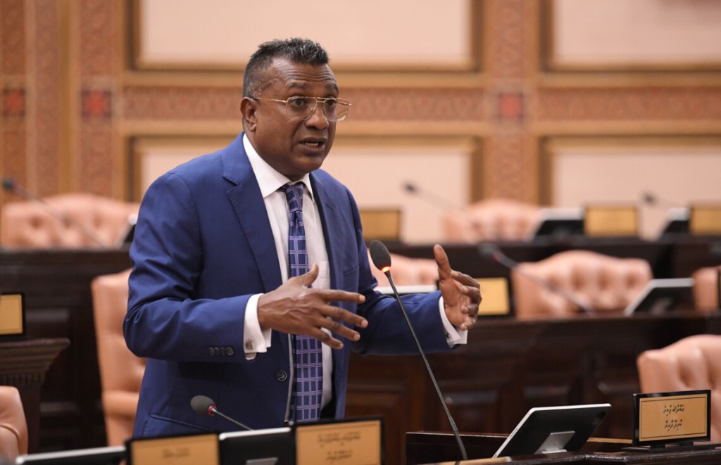 Bodu vazeeruge gotuhugai Jaabir, majilis raees aa muhaathabu kurevvumun huttuvaifi