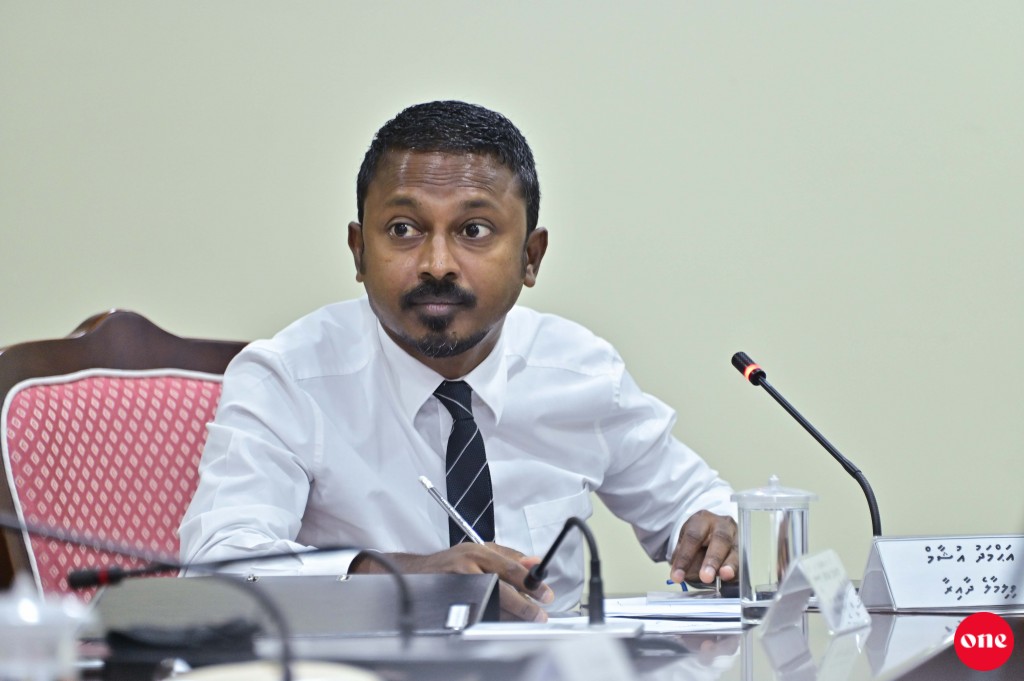 Bar imthihaanaa gulhigen gaanoonee fannuge gaanoonu islaahu kuran hushahalhaifi