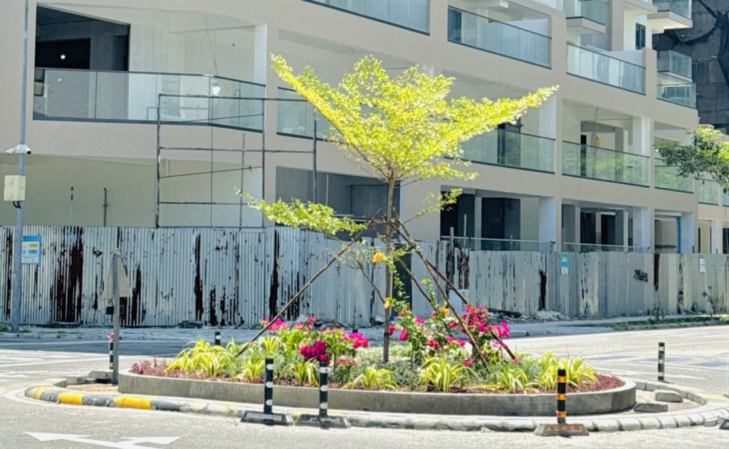 Monument ge badhalugai hulhumale' ge roundaboutsthakugai gass indhanee