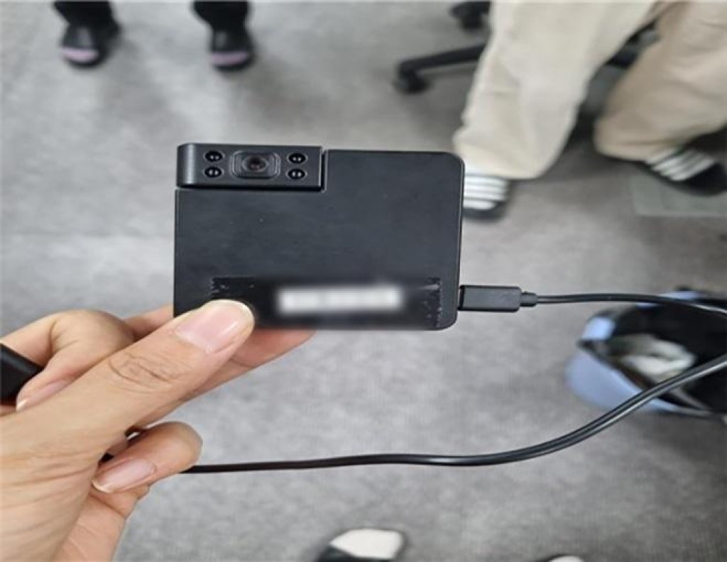 Dhekunu Korea ge vote laa sarahahdhuthakun 40 Spy camera fenijje