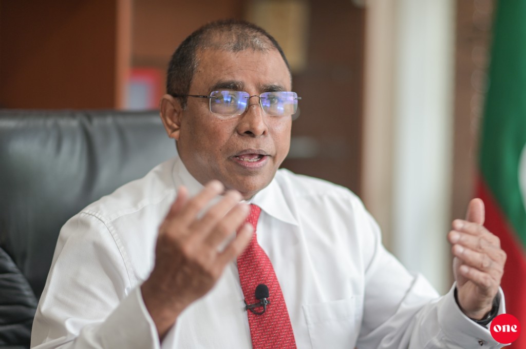 Herethere aai Shangrila hulhuvun lasvaa massalaigai Tourism Minister aa maadhamaa suvaalu kuranee