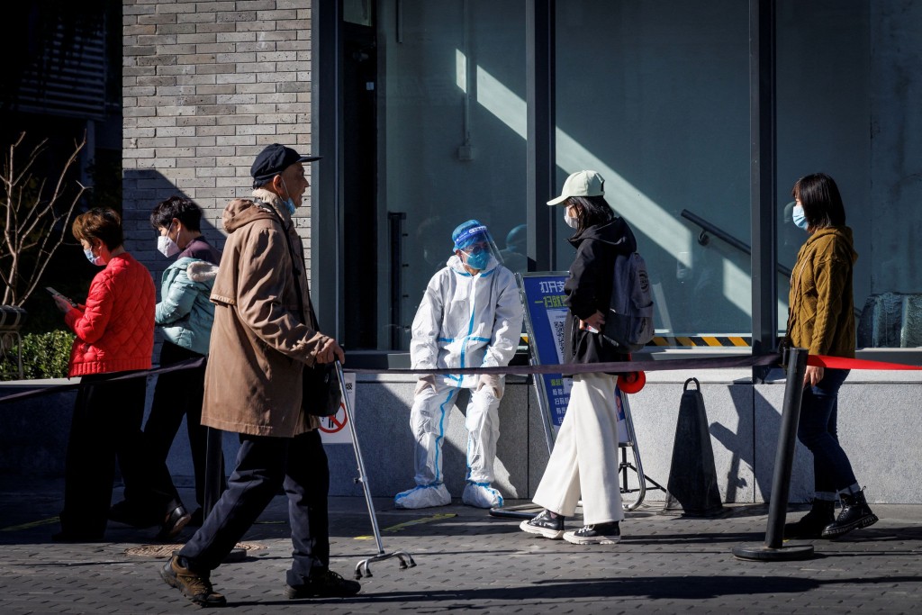 China reports third consecutive daily record for new COVID-19 cases