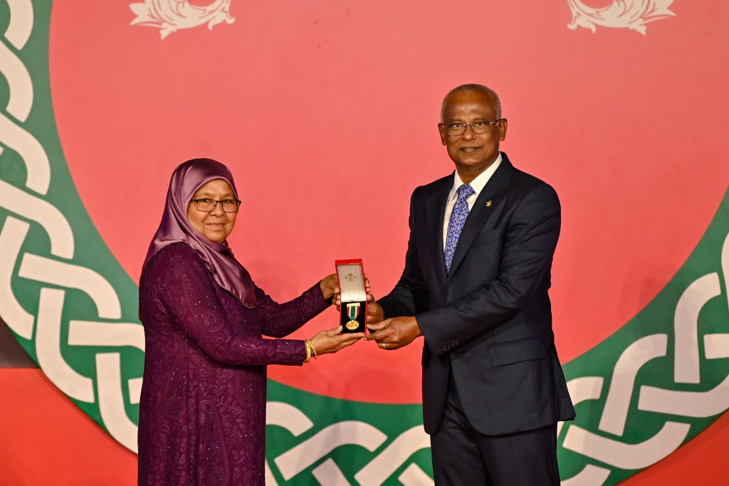Shrafverikamuge inaam 4 beyfulhakaai, kunfunyakah, hivvaru dhinumuge inaam 17 beyfulhakaai, jamiyyaaakah dhenee