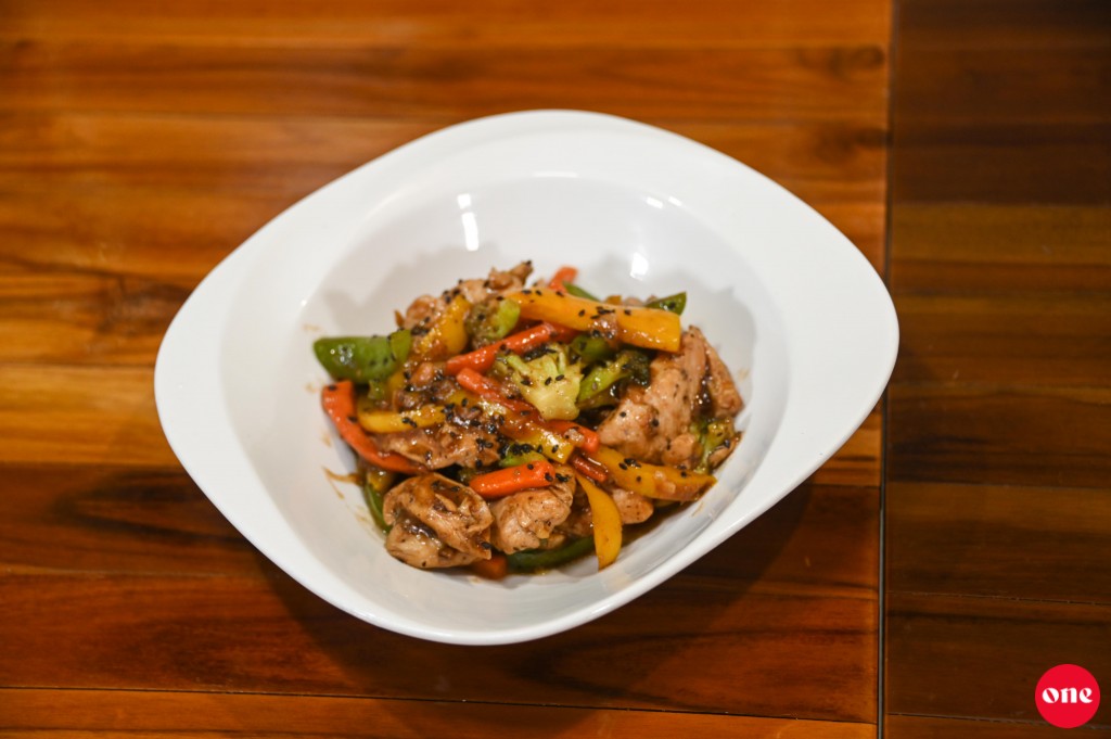 One Kitchen: Chicken Stir-fry Recipe
