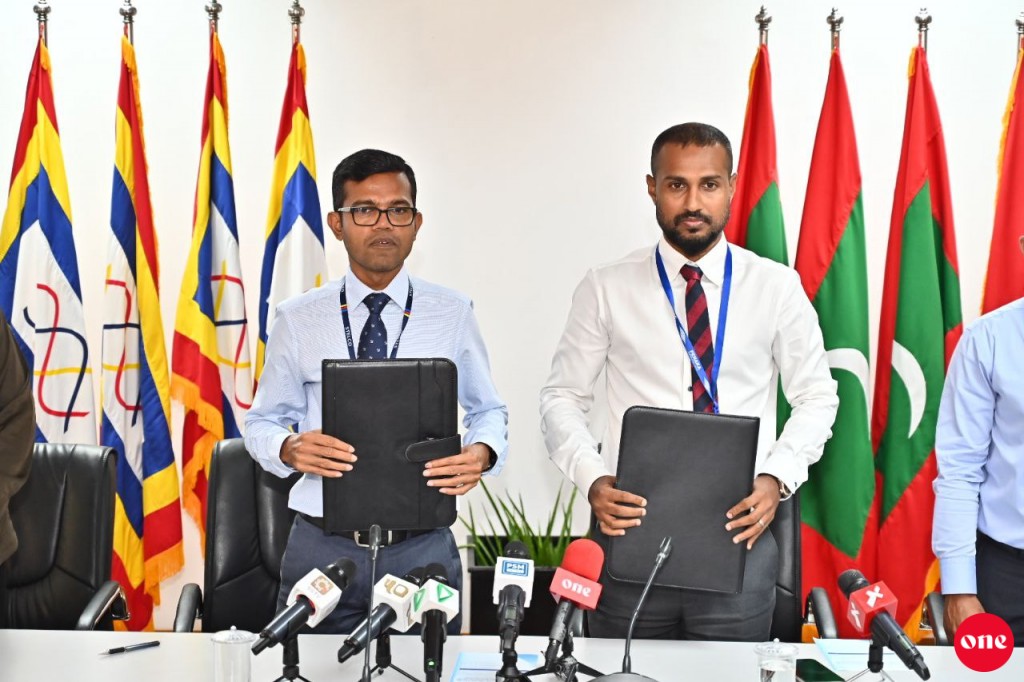 Fenakaige machine thakuge maintenance hidhumathaai fannee eheetherikann dhinumuge masahkaiy STELCO ah