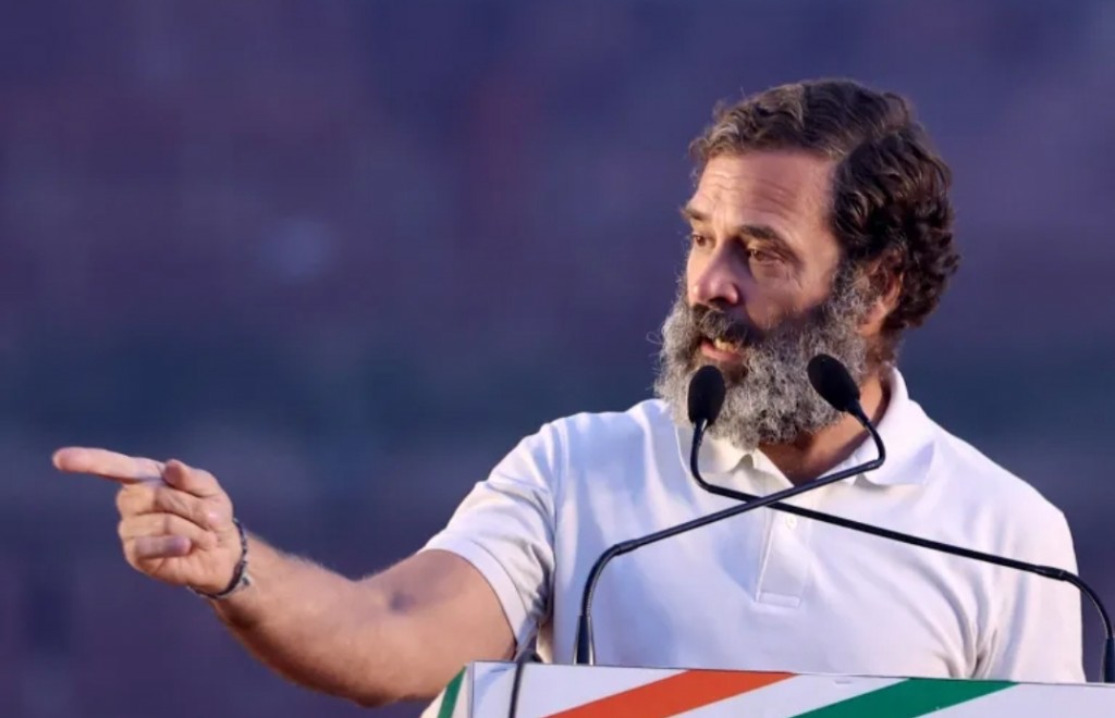 Rahul Gandhi ah ivvunu hukumuge fahathugai othee siyaasee sababekeve.