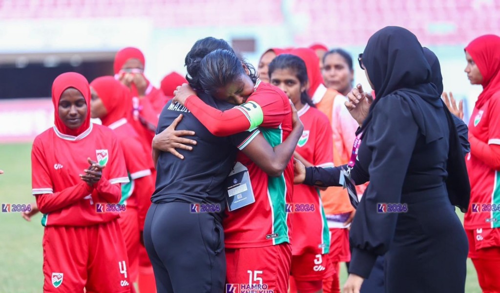 Thafaathu hiyyvareh dhekki Zaahiyaa gaumee team in retire koffi
