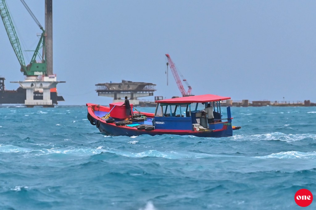 Kuriyah oiy 3 dhuvahu moosun goas, villa gandugai 50 miles ah vai gadha vaane: Met
