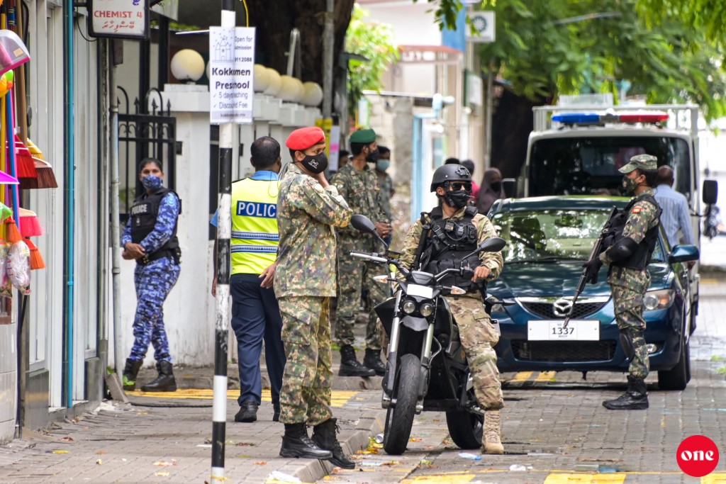 ADK ge faahaanaa therey pistol beyvvi bodyguard masahkaiythakun ehfaraaiykoh, massala fuluhah