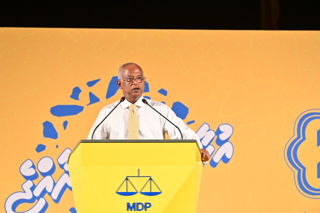 Tharaggee ge siyaasatheh hifaigen aiss thibee hama ekani alhugandumen: Raees