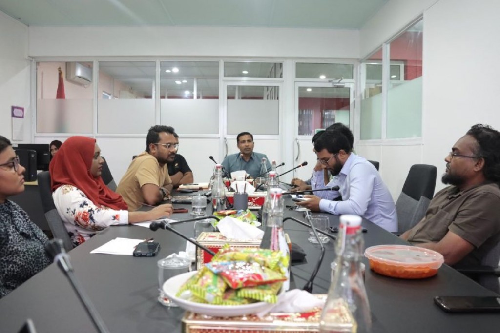 ''Dhiyavaru'' in fathuramundhaa hageegathaa hilaafu habaru thakaa medhu samaaluvaan ilthimaas kohfi