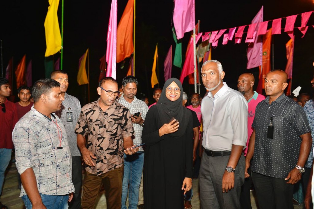 Raajeyge gina bayaku edhenee badhalaka: Muizzu