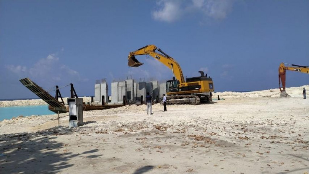 Angolhitheem harbor project moving rapidly