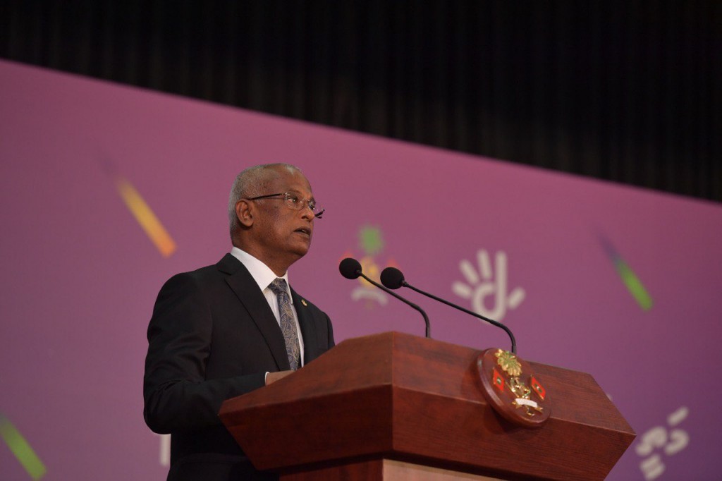 Vaguthee teacher in dhanee ithuruvarun, hallu nuhoadhaifi nama biru bodu: Raees