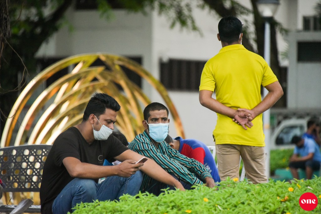 Fuluhun aanmukuri mask naalhai ulheveyne thanthanuge list dhekunintha? miothy