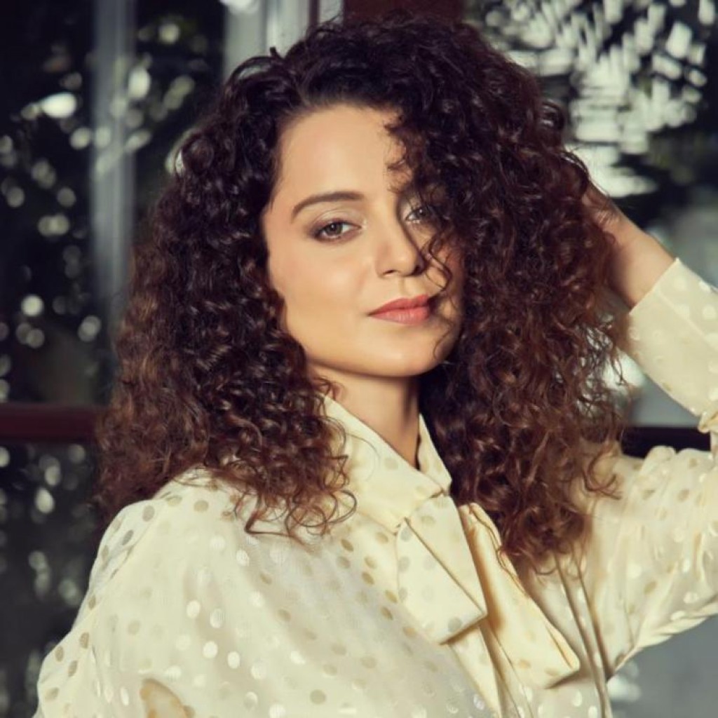 Karan Johar ge bayaan nagan eynaage Manage haazirukuraathee Kangana ge faadukiyun fuluhunnah