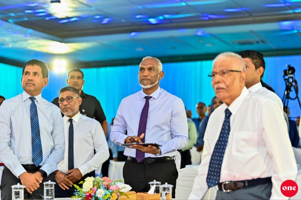 Airport aai commercial port mashroou ah China ge ehee ah edhijje