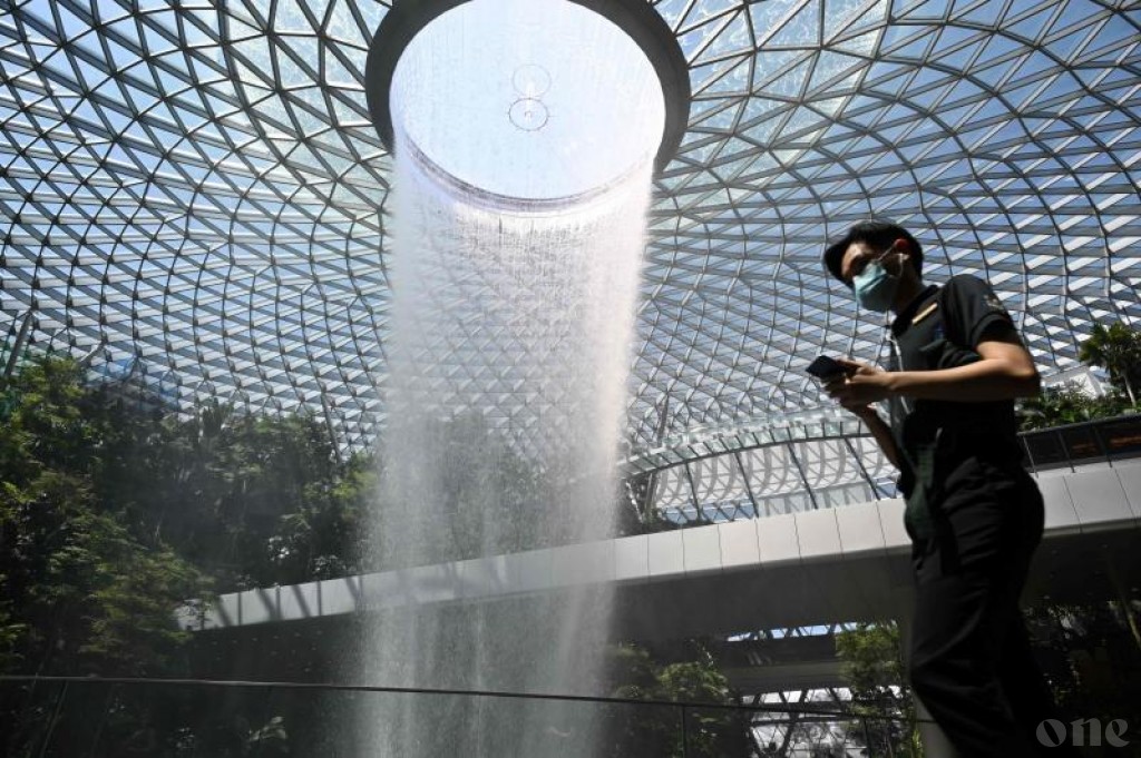 Singapore's COVID-19 cases rise past 40,000 with 347 new infections