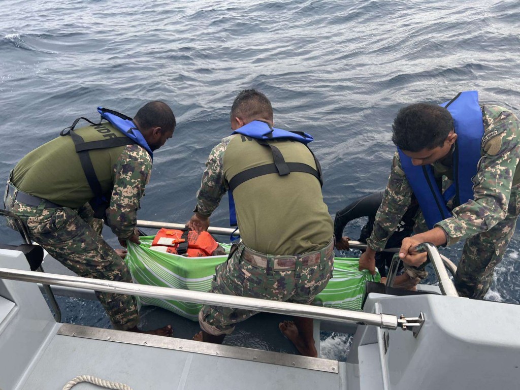 Boat bandun jahaalai gelligen hoadhamun dhanikoh fenunu meehaa maruvejje